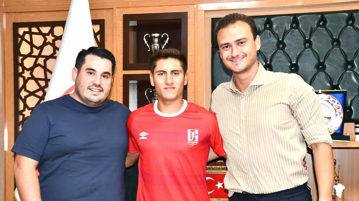 Balıkesirspor'da savunmaya 2 takviye birden