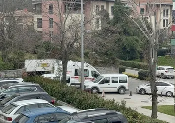 Ümraniye'de dehşet! 3 kişiyi katledip kaçtı