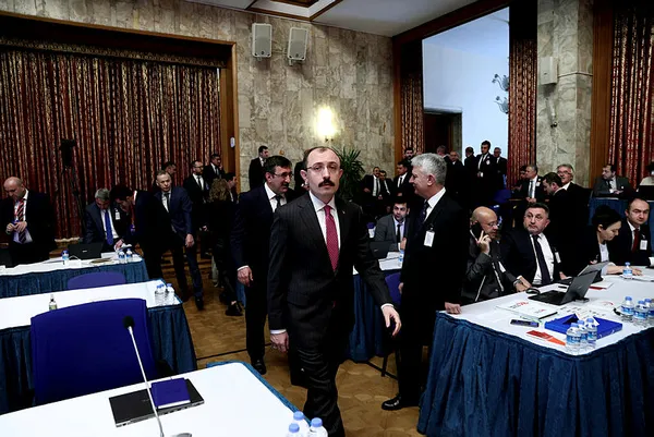 Son dakika: Ticaret Bakanı Mehmet Muş’tan ihracat rakamı açıklaması! Yüzde 15,4’lük artışla 209,5 milyar dolar oldu