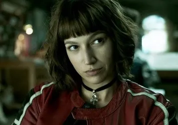 La Casa de Papel'in Tokyo'su anne oluyor!