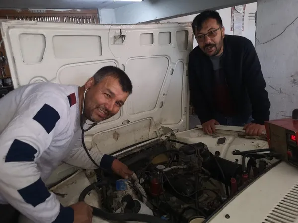 denizlideki-oto-tamircisi-gorenleri-hayrete-dusuruyor-1634989242953.jpg Denizli’deki oto tamircisi görenleri hayrete düşürüyor - 3