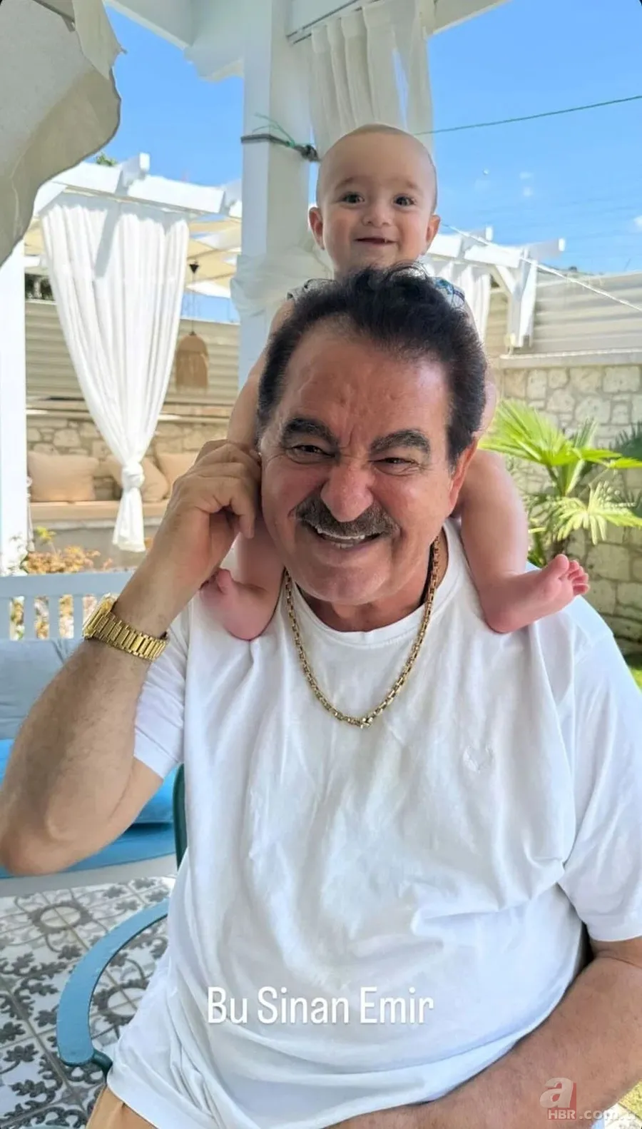 Ameliyat olmuşlardı! Yasemin Şefkatli ikizlerin son halini paylaştı 3