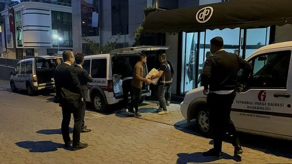 istanbulda-buyuk-operasyon-dilan-polat-ve-esi-engin-polat-gozaltina-alindi-1698802613690.jpeg İstanbul'da büyük operasyon: Dilan Polat ve eşi Engin Polat gözaltına alındı! Kanıtlar nerede? - 3