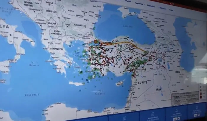deprem-tehlike-haritasi-yenilendi-afad-turkiyede-485-diri-fay-hatti-bulunuyor-1746565920354.jpg FOTOĞRAF: EKRAN GÖRÜNTÜSÜ