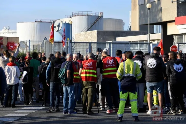 Fransa’da akaryakıt isyanı büyüyor! Akaryakıt istasyonunu işgal eden gençler benzin fiyatını kendileri belirledi