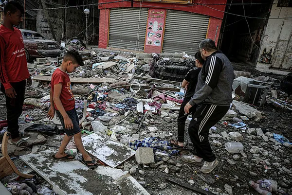 Son dakika: İşgalci İsrail'in Gazze'ye saldırılarında vefat edenlerin sayısı arttı - 1