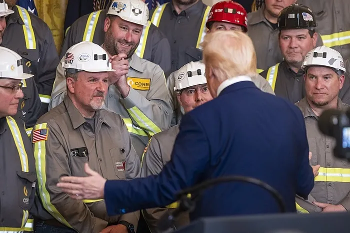 Donald Trump ABD’nin gümrük vergilerinden gelen günlük kazancını açıkladı: 2 milyar dolar kazanıyoruz