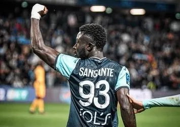 Galatasaray Arouna Sangante'yi transfer etmek istiyor!