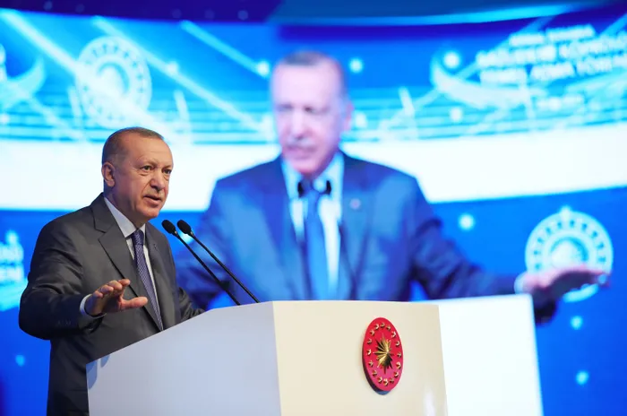 Son dakika: Başkan Erdoğan muhalefete çok sert çıktı: Yatırımcıları tehdit ediyorlar! Bu ne terbiyesizliktir - 3