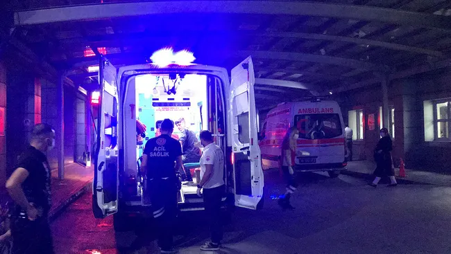 Bursa’da kıskançlık krizine giren koca, balkonda eşini 9 yerinden bıçakladı - 1