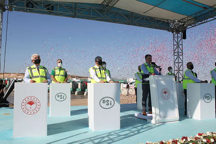 Son dakika: Dev proje açıldı! Başkan Erdoğan’dan çok sert Suriye uyarısı: Ya temizlenir ya da biz gider kendimiz yaparız