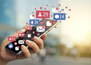 Dünyada ‘sosyal medya kanunları’ nasıl? Uzman isim açıkladı!
