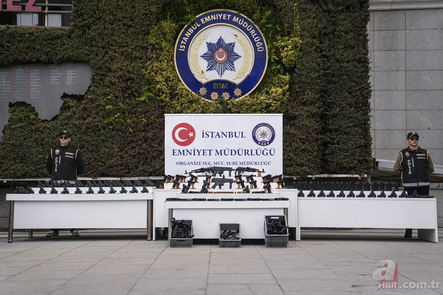 İstanbul Emniyeti’nden suç çetelerine büyük darbe! Müdür Yıldız'dan net mesaj: Şehir eşkıyalarına karşı mücadelede kararlıyız 1