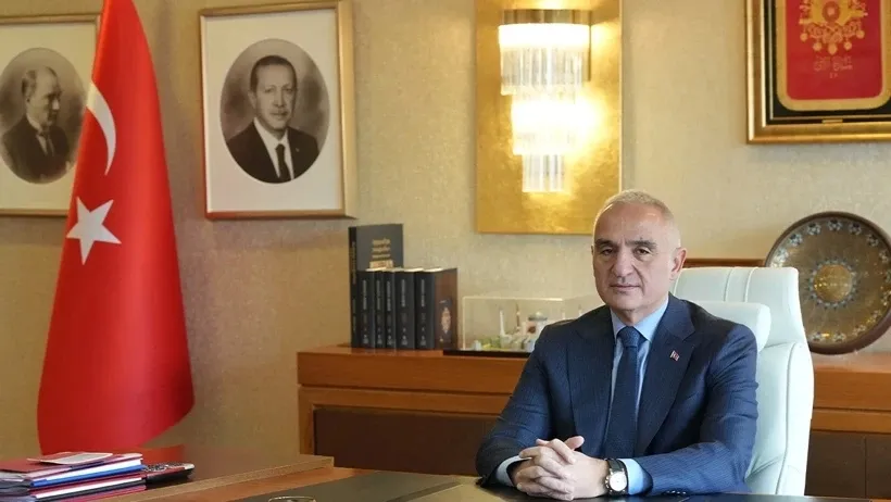 Bakan Ersoy paylaştı: Edirne’nin tarihi saat kulesi yeniden ziyarete açıldı - 2