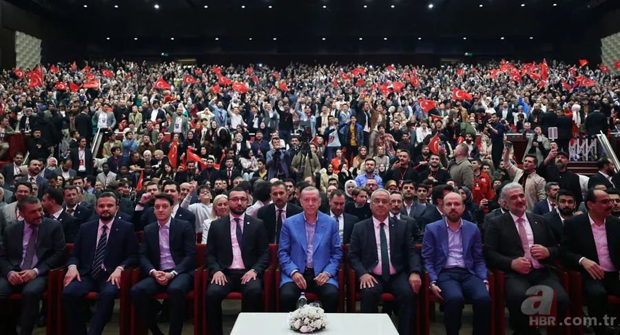 Başkan Recep Tayyip Erdoğan'ın katıldığı Türkiye Gençlik Zirvesi’nden renkli fotoğraflar! Alişan ve futbolcu Mesut Özil... 13