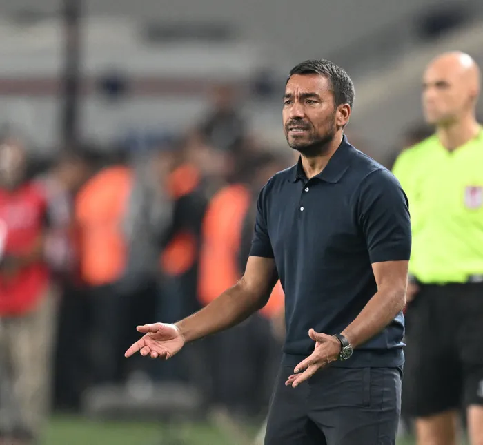 Giovanni van Bronckhorst'a sert sözler: Bir değil bin kez YUH! - 2