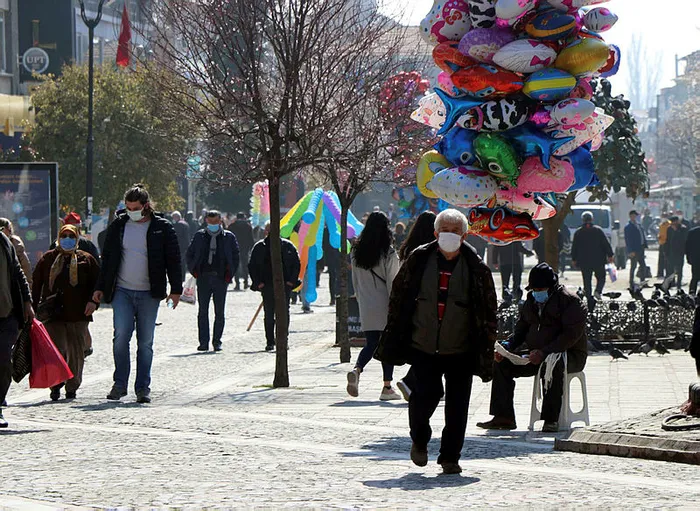 Kırmızı liste yer alan Edirnelilere uyarı! Vali Ekrem Canalp: İki ay hayırsız evlat olun