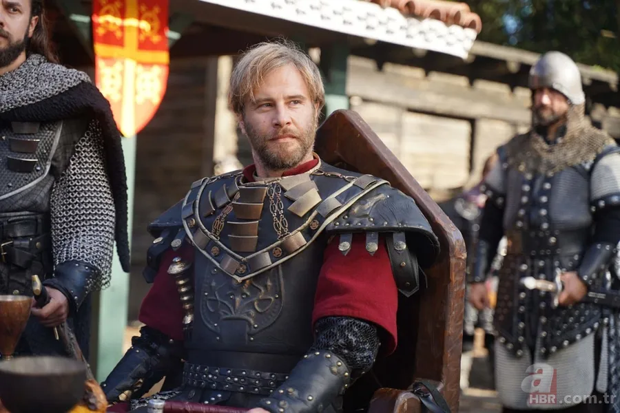 Kuruluş Osman'da Osman Bey Lucas ve Karesi Bey'le karşı karşıya 2