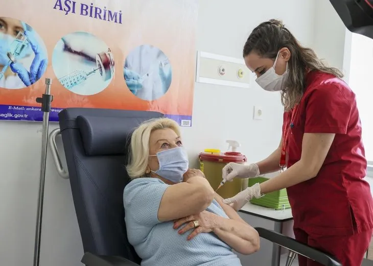 saglik bakanligi son dakika 4 doz asi ne zaman ve kimlere yapilacak e nabiz mhrs 4