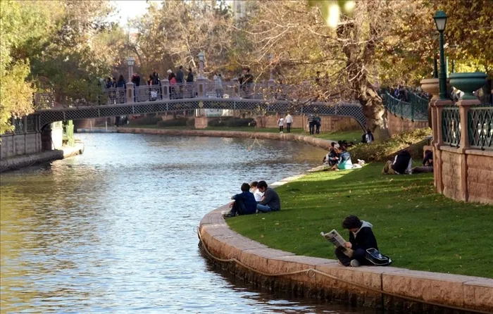 son-dakika-eskisehirde-koronavirus-kisitlamasi-saat-2400ten-sonra-1641565601940.jpg Son dakika: Eskişehir'de koronavirüs kısıtlaması! Saat 24.00’ten sonra... - 2