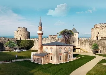 15 asırlık geçmişi var! Fatih Mescidi ibadete açıldı
