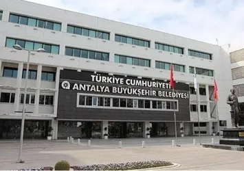 Muhittin Böcek ve oğlu Gökhan Böcek milyonları sevgililerine yatırdı