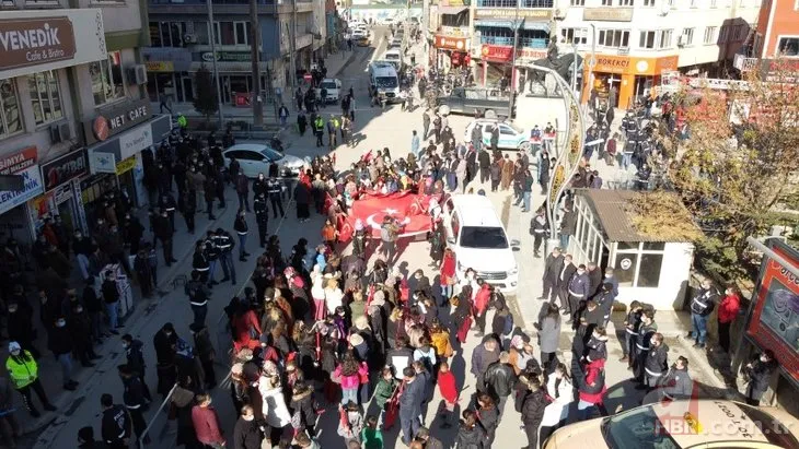 Hakkari’de PKK’ya tepki Diyarbakır annelerine destek yürüyüşü