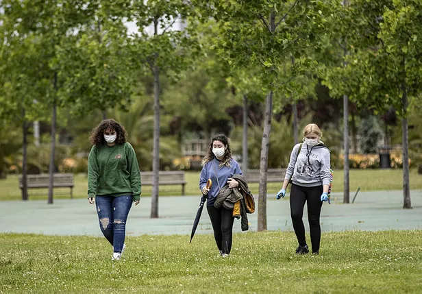 Son dakika: 18 yaş altı tek başına seyahat edebilir mi? İçişleri Bakanlığı’ndan 18 yaş altı genelgesi