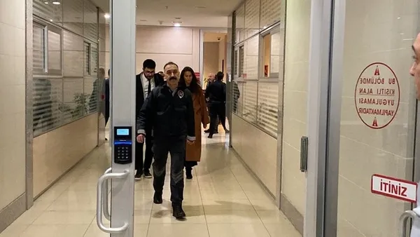 eda-taspinar-camideki-skandal-fotografi-nedeniyle-ifade-verdi-1672838224900.jpg Eda Taşpınar camideki skandal fotoğrafı nedeniyle ifade verdi - 3