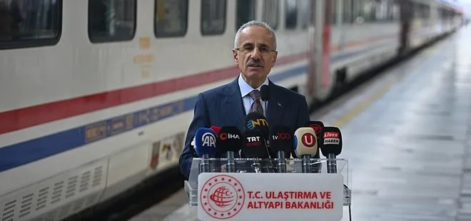 Ankara-Sivas YHT hattında rekor yolcu taşındı! Bakan Uraloğlu rakamları açıkladı