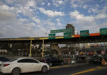 Köprü ve otoyollar saniyede 38 lira kazandırdı