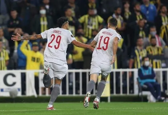 Trabzonspor Yunan yıldızın peşinde! Yönetim tüm şartları zorluyor