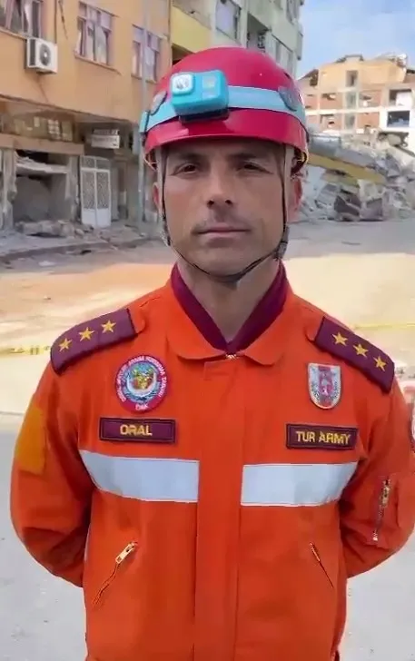 iste-deprem-aninda-evdeki-en-riskli-yer-arama-kurtarma-taburu-komutanlarindan-abdullah-oraldan-vatandaslara-uy-1677683751715.jpg İşte deprem anında evdeki en riskli yer! Depreme evde yakalanırsak ne yapmalıyız? Arama Kurtarma Taburu komutanlarından Abdullah Oral açıkladı - 1