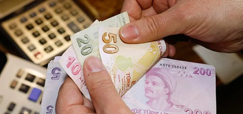 Emekli bayram etti