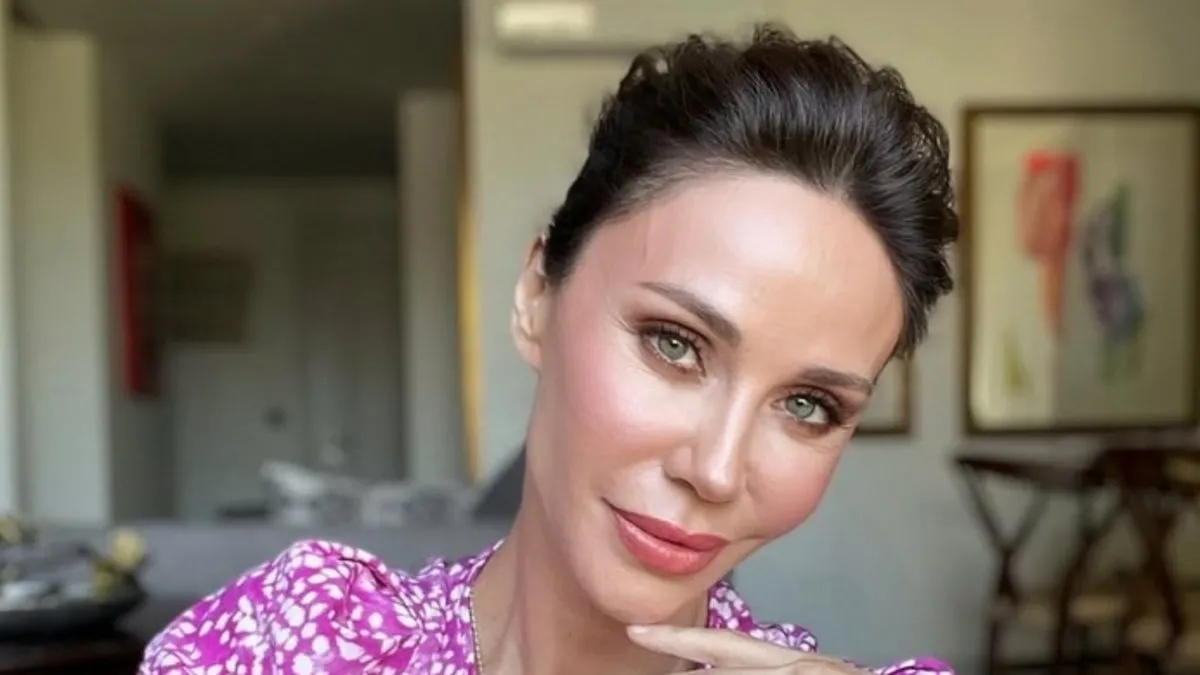 48'lik Demet Şener yeni imajıyla hayran bıraktı! Kim der ki 2 çocuk annesi!