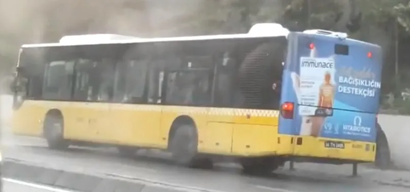 İstanbul'da bir İETT klasiği! Yolcuların olmaması faciayı önledi