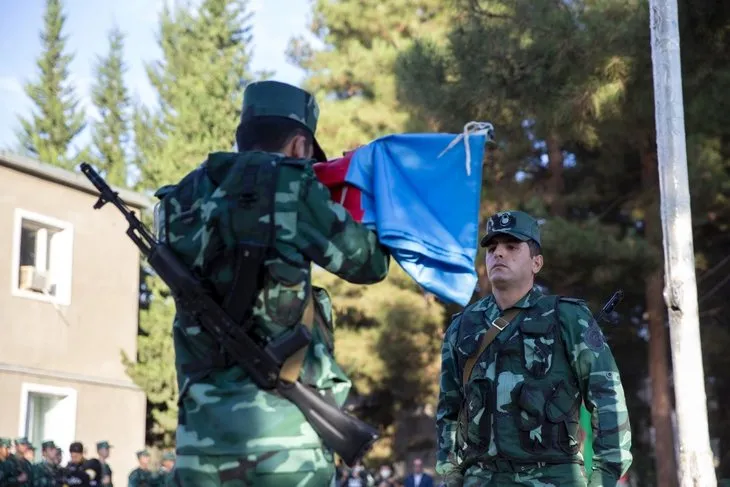 Ermenistan işgalinden kurtarılan Azerbaycan'ın Zengilan kentindeki karakollara bayrak çekildi