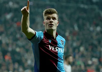 Sörloth Messi'yi geçti Ronaldo'nun peşine takıldı