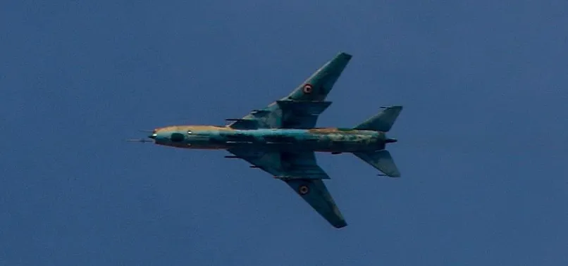 İsrail, Esad rejimine ait savaş uçağını düşürdü