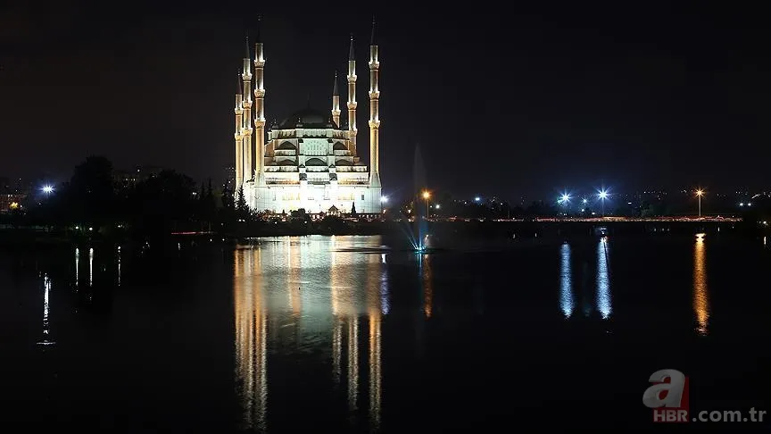 Diyanet: Berat Kandili'nde regl olanlar ne yapmalı? Berat gecesi adetli kadın ne yapmalı? Adetliyken okunacak dualar 9