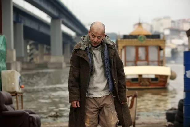 Rıza Kocaoğlu'nun başka dizide rol alması kafaları karıştırdı! Aliço öldü mü? Aliço Çukur'dan ayrıldı mı?