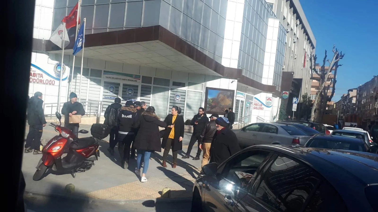 CHP'li Yalova Belediyesi'nde 22 milyonluk vurgun! Ekipler "Belediye" binasında incelemede...