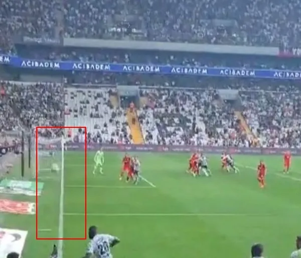 besiktasin-iptal-edilen-golunu-erman-toroglu-yorumladi-top-sahadan-cikti-mi-1692569520549.jpg Beşiktaş'ın iptal edilen golünü Erman Toroğlu yorumladı! Top sahadan çıktı mı? - 2