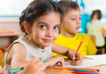 Okul çağındaki çocuklara dikkat