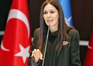 AK Parti'den Özlem Zengin'e destek