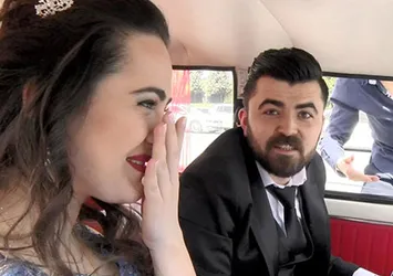 Gelin ve damat "1 Nisan şakası" sandı