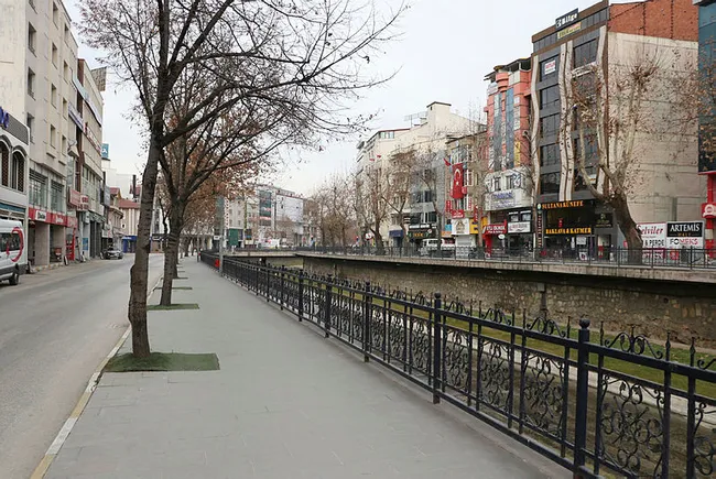 Kastamonu'da koronavirüs tedbirlerinden sonra vaka sayısında yüzde 70 düşüş yaşandı - 2