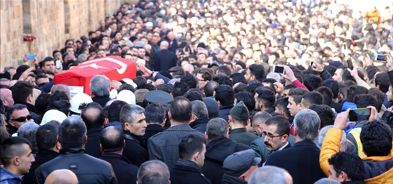 Şehit Furkan Demir son yolculuğuna uğurlandı
