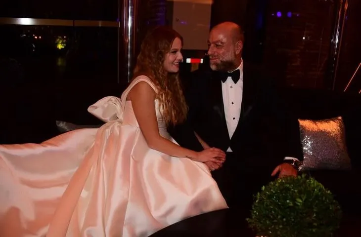 Naz Elmas Erol Özmandıracı ile görkemli düğünle evlendi
