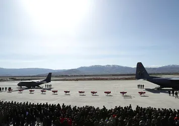 11 askerimizin şehit olduğu helikopter kazasında neler yaşandı? Murat Sekban A Haber'de dakika dakika anlattı